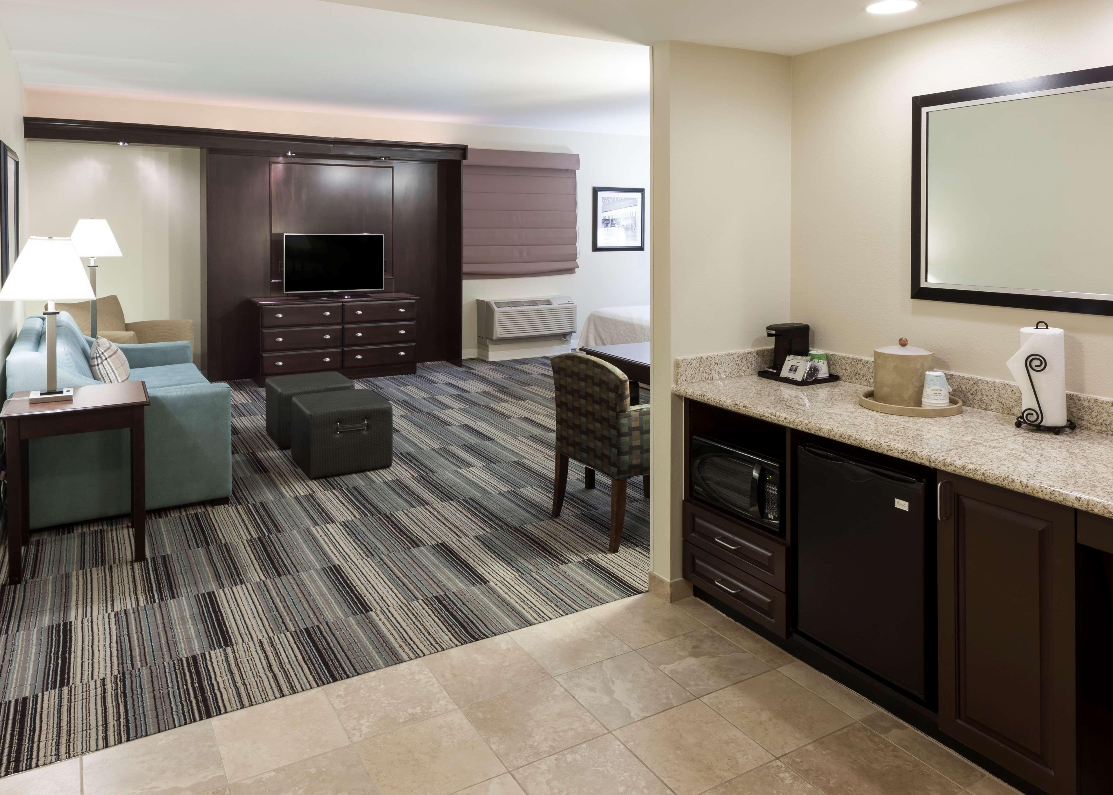 Hampton Inn & Suites Omaha-Downtown Exteriör bild