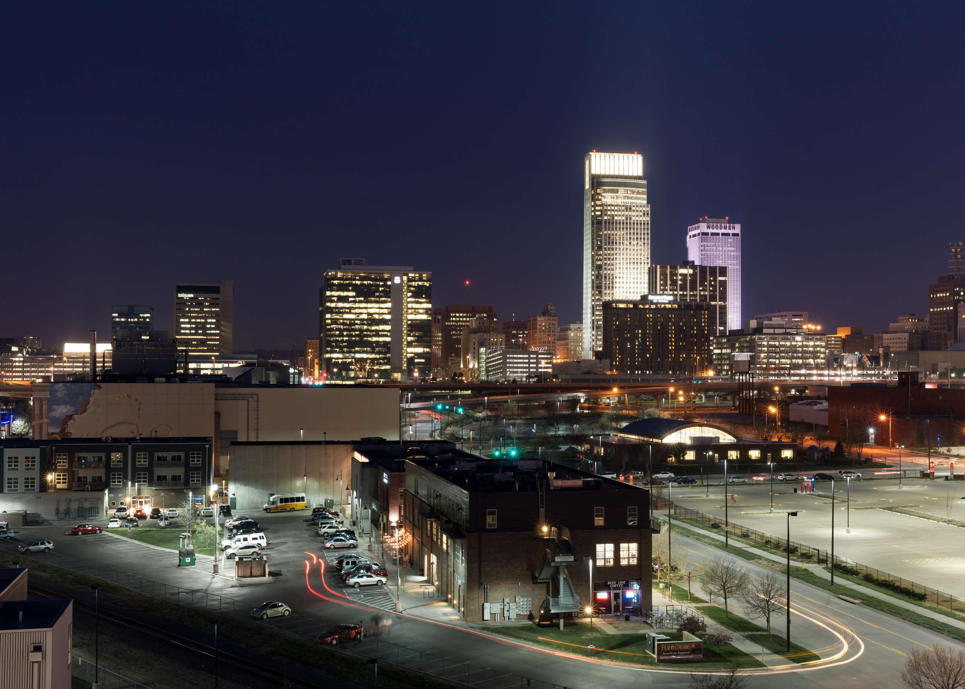 Hampton Inn & Suites Omaha-Downtown Exteriör bild
