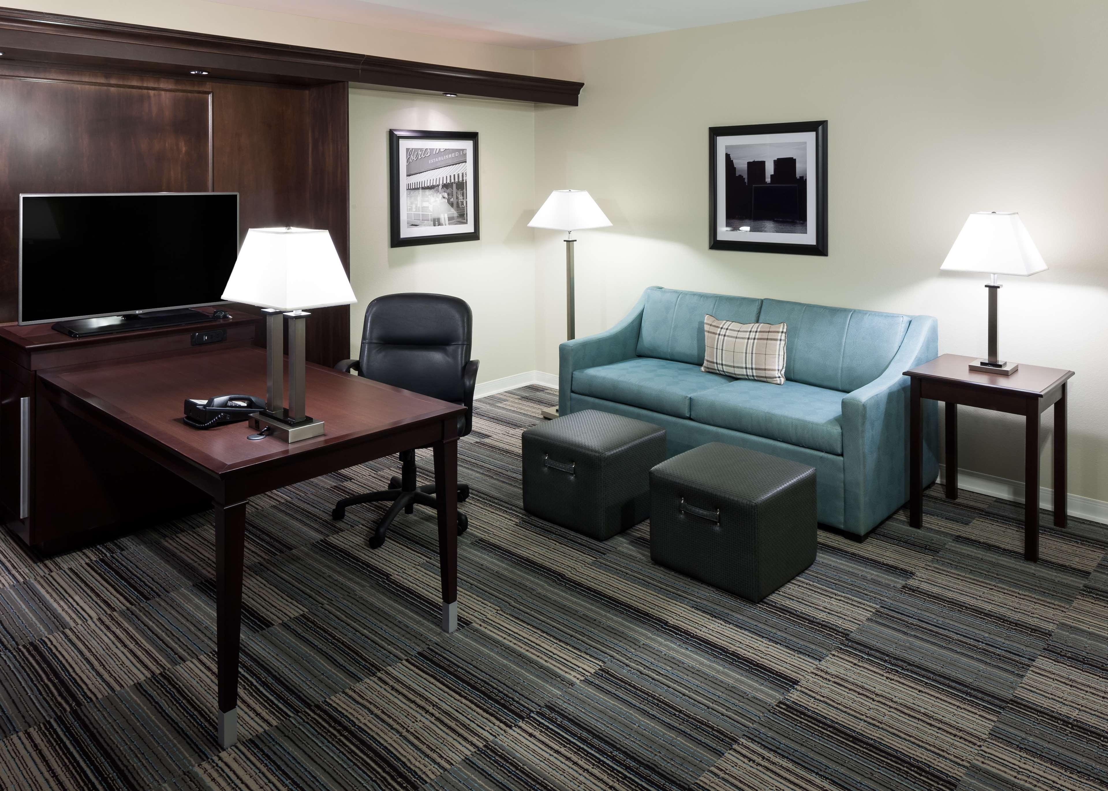 Hampton Inn & Suites Omaha-Downtown Exteriör bild